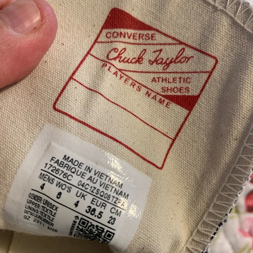 New Converse Sneakers - Picture 8 of 11